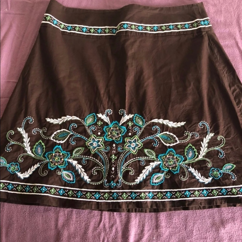 3/$10❤️brown skirt with beading detail.